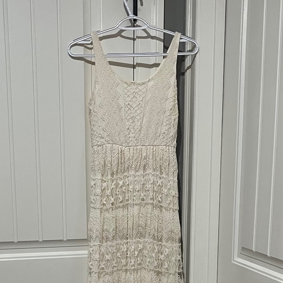 Women’s Dress - Picture 1 of 6